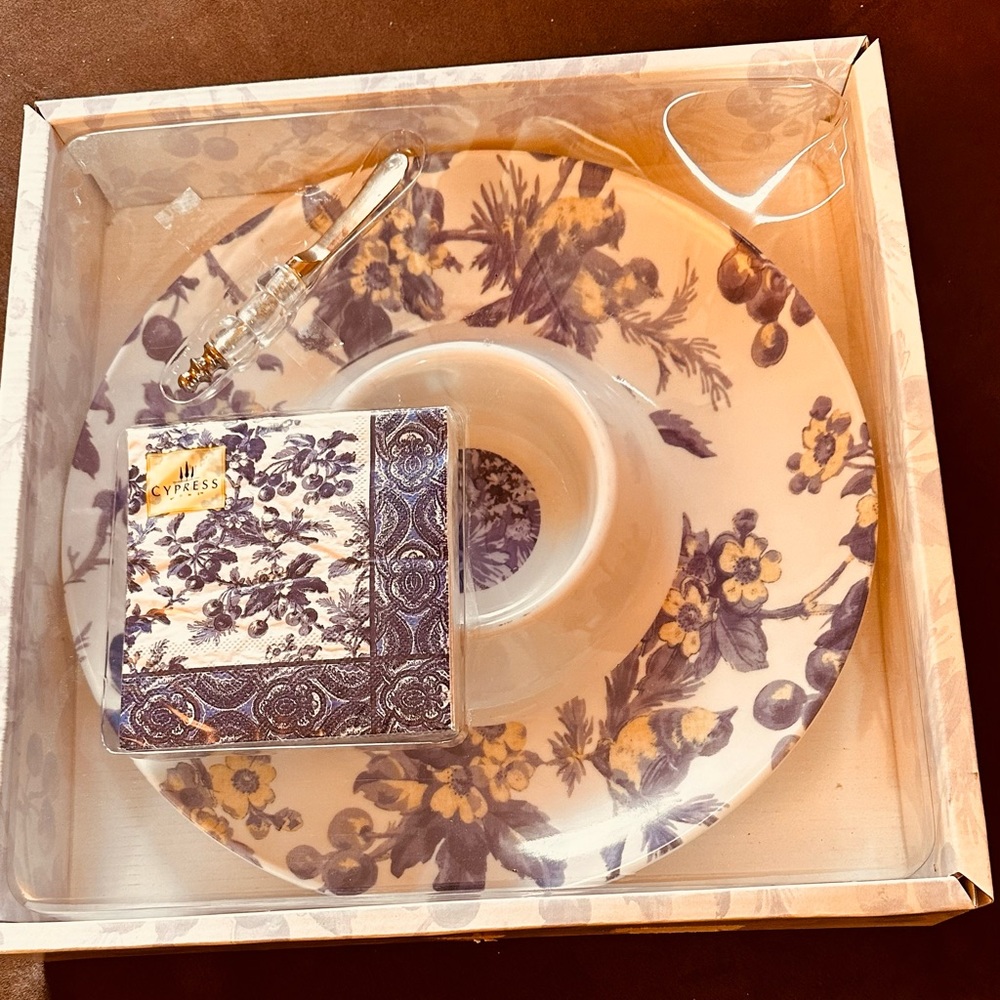 Cypress home chip and dip bowl, knife and napkin set - 2007